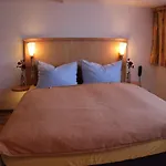 Hotel Stadt 3*