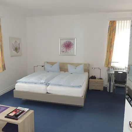 Hotel Stadt 3*